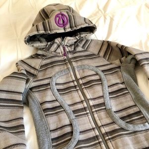 Lululemon Scuba Hoodie - Coal Poncho Stripe